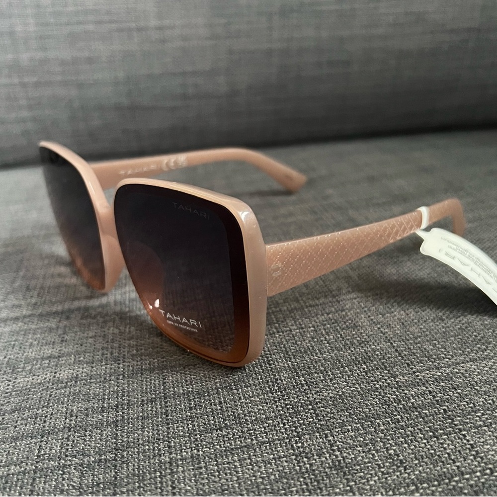 NWT TAHARI SUNGLASSES EYEWEAR ACCESSORY